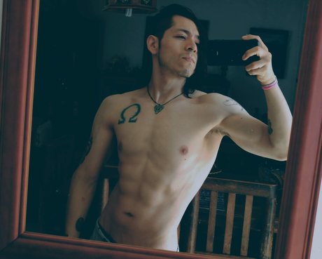 Foto di nudo di fuga di OnlyFans di      