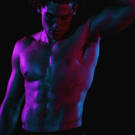 Foto di nudo di fuga di OnlyFans di Notdom19