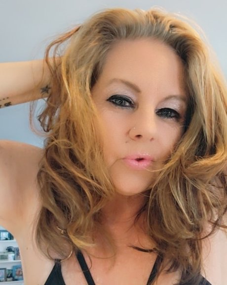 Foto di nudo di fuga di OnlyFans di Tanya Panic