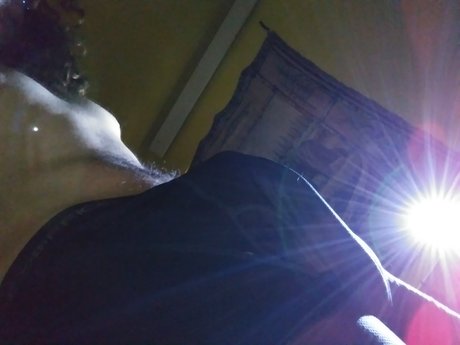 Foto di nudo di fuga di OnlyFans di Pyro Starter 69