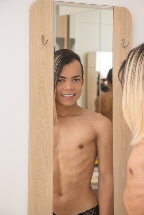 Foto di nudo di fuga di OnlyFans di Rick00