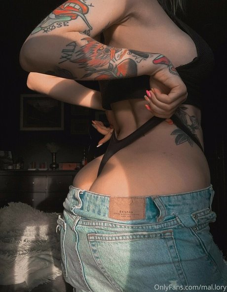 Foto di nudo di fuga di OnlyFans di Mallory