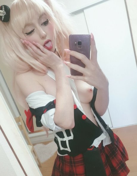 Foto di nudo di fuga di OnlyFans di Meki