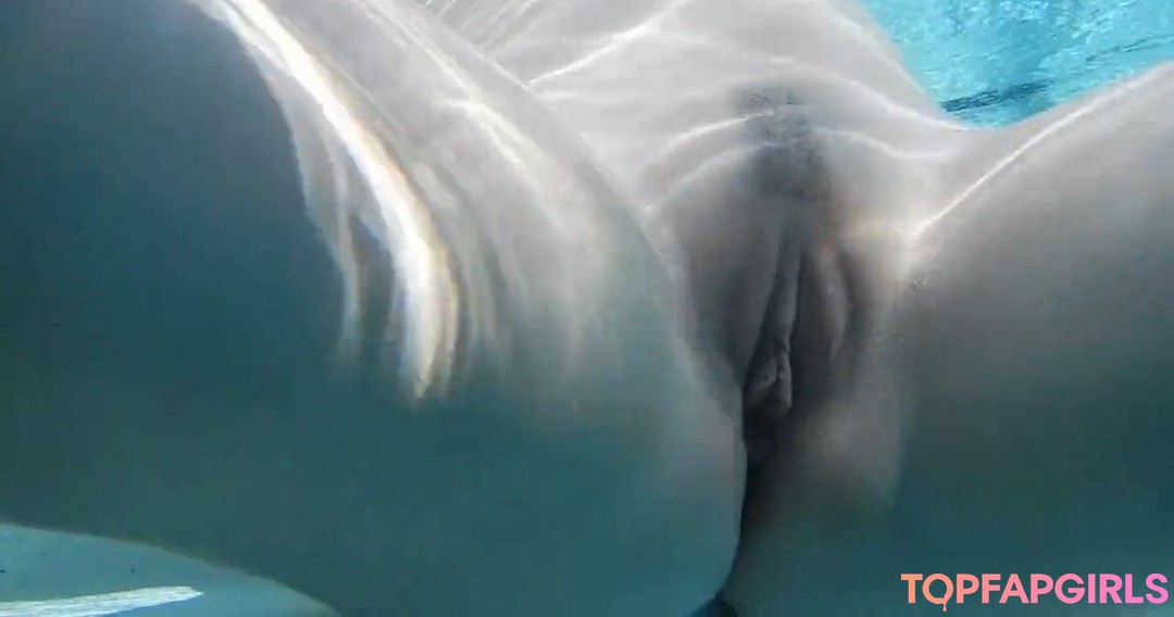 Foto di nudo di fuga di OnlyFans di Ambercutie #1031