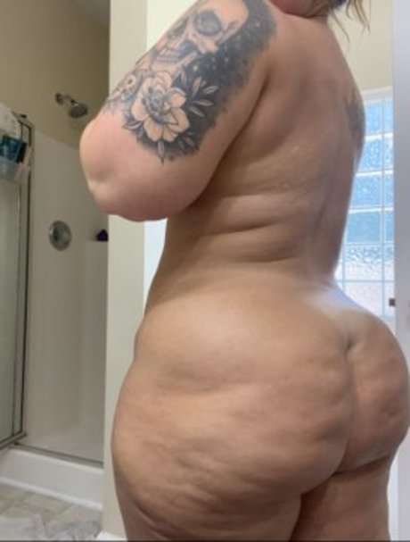 Foto di nudo di fuga di OnlyFans di Nocarekali