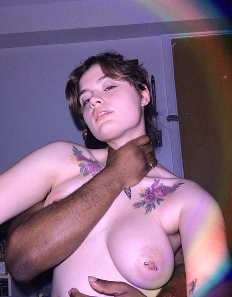 Foto di nudo di fuga di OnlyFans di Nazarmarz