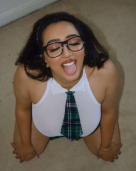Foto di nudo di fuga di OnlyFans di Rakhi Gill