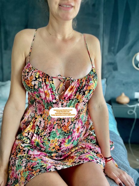 Foto di nudo di fuga di OnlyFans di Nextdoornurs3
