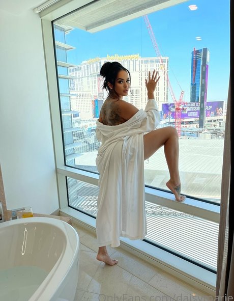 Daisy Marie