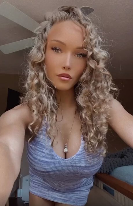 Foto di nudo di fuga di OnlyFans di Evie And Ellie Erikson