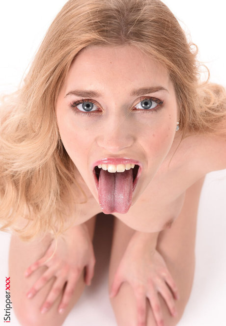 Freya Mayer