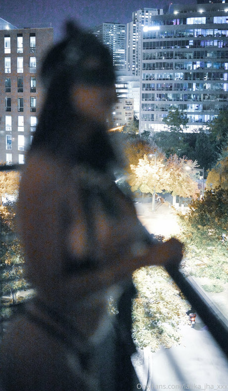 Foto di nudo di fuga di OnlyFans di Latika Jha