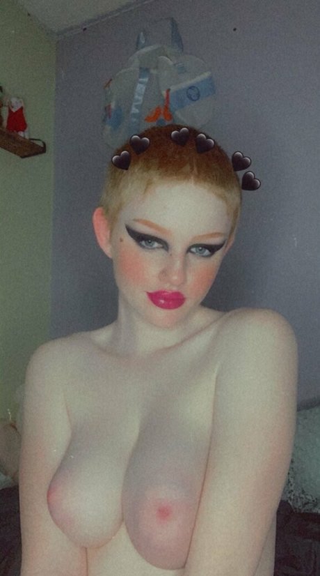 Foto di nudo di fuga di OnlyFans di Aaliyah May
