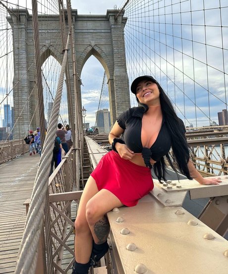 Foto di nudo di fuga di OnlyFans di Kat Corrao