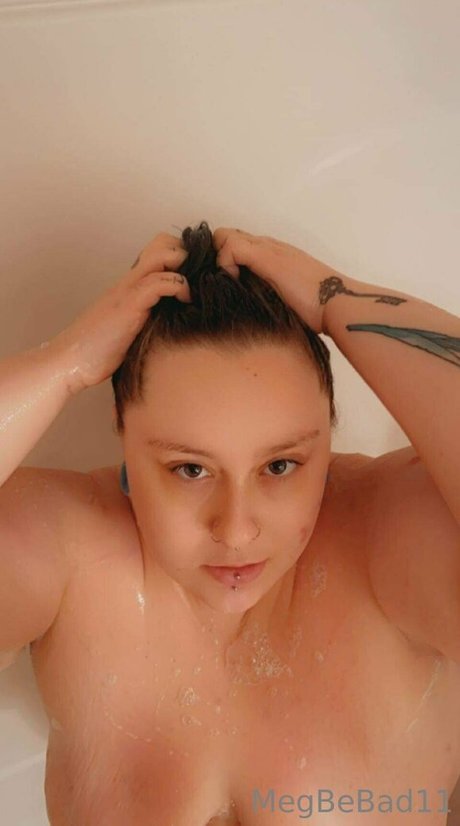 Foto di nudo di fuga di OnlyFans di Megbebad