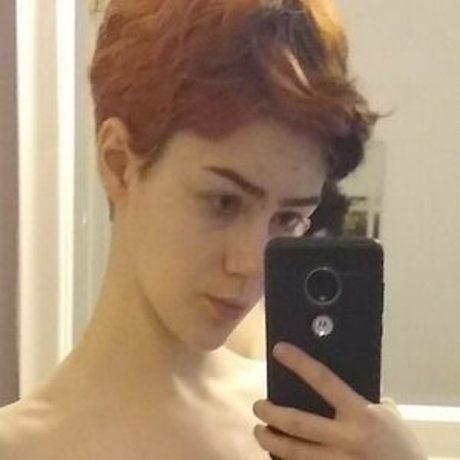 Foto di nudo di fuga di OnlyFans di Pixyprince
