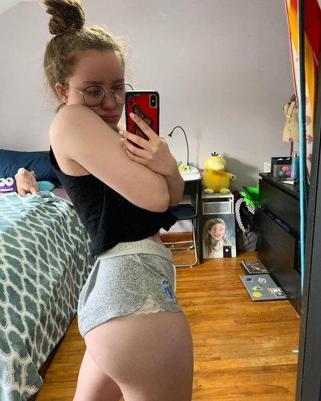 Foto di nudo di fuga di OnlyFans di Alyssa Cleversey