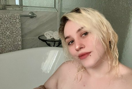 Foto di nudo di fuga di OnlyFans di Nogitsunespice