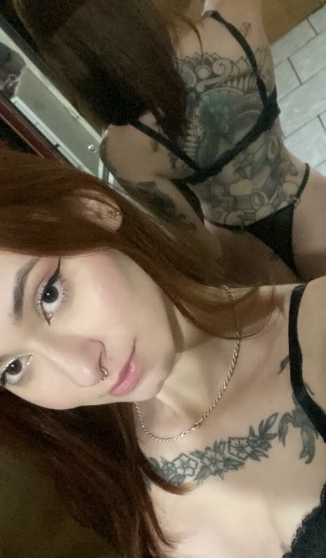 Foto di nudo di fuga di OnlyFans di Manuella Hattenhauer