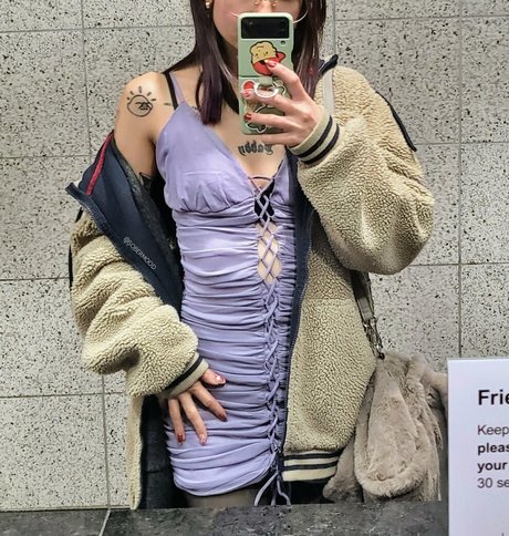 Foto di nudo di fuga di OnlyFans di Sobermood