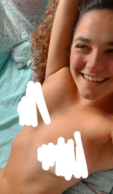 Foto di nudo di fuga di OnlyFans di Paolabuzzonefree