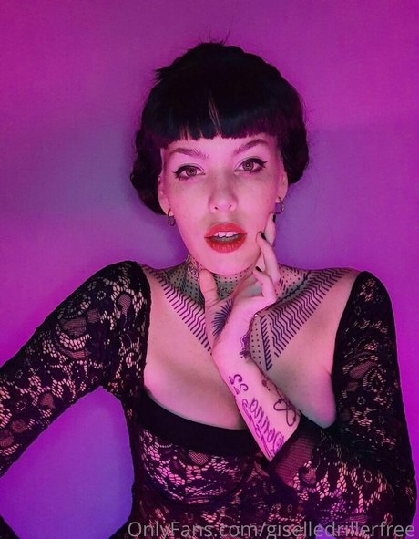 Foto di nudo di fuga di OnlyFans di Giselledrillerfree