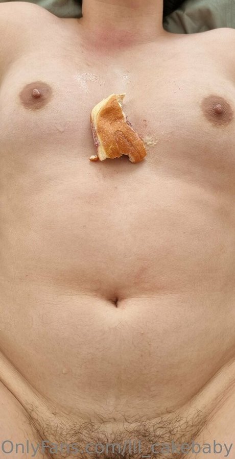 Foto di nudo di fuga di OnlyFans di Lilcakebaby