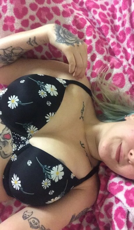 Foto di nudo di fuga di OnlyFans di Ddisgustingtxre
