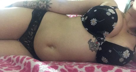 Foto di nudo di fuga di OnlyFans di Ddisgustingtxre