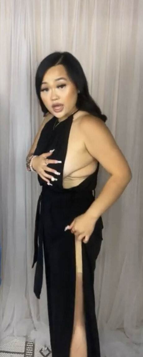 Foto di nudo di fuga di OnlyFans di Ylvwj