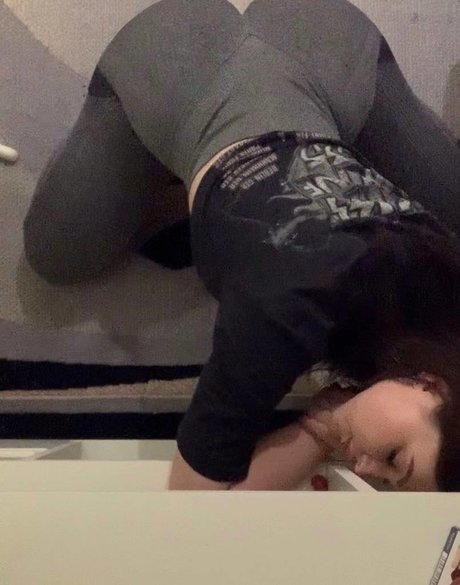 Foto di nudo di fuga di OnlyFans di Ell8ta