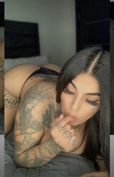 Foto di nudo di fuga di OnlyFans di Moneegee