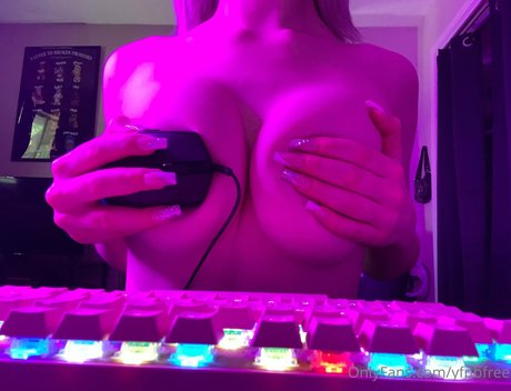 Foto di nudo di fuga di OnlyFans di Yfpbfree