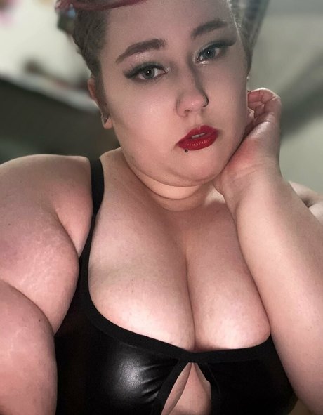 Misshoneycatt