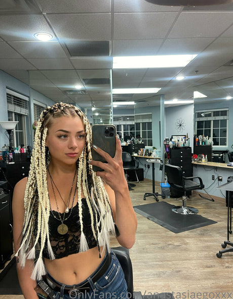 Foto di nudo di fuga di OnlyFans di Anastasiaegoxxx