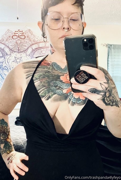 Foto di nudo di fuga di OnlyFans di Trashpanda4lyfeyo