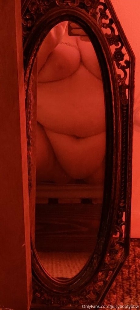 Juicybootybbw
