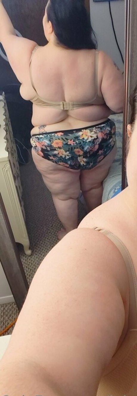 Juicybootybbw