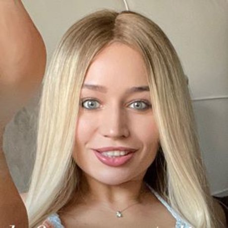 Foto di nudo di fuga di OnlyFans di Emanovak