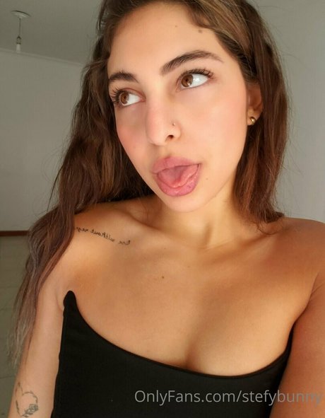 Foto di nudo di fuga di OnlyFans di Stefybunny