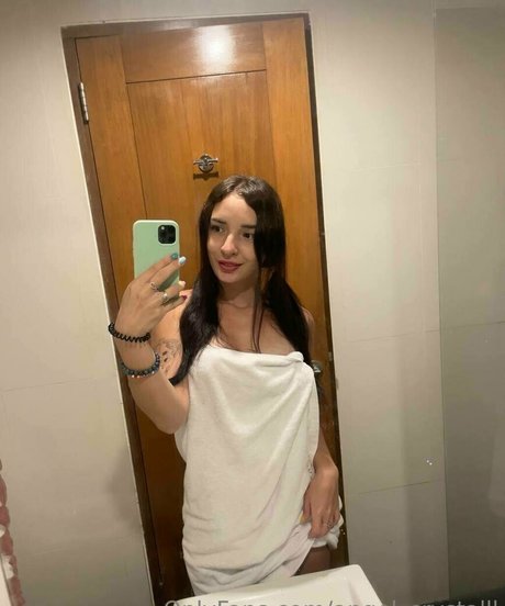 Foto di nudo di fuga di OnlyFans di Angelcrystalll