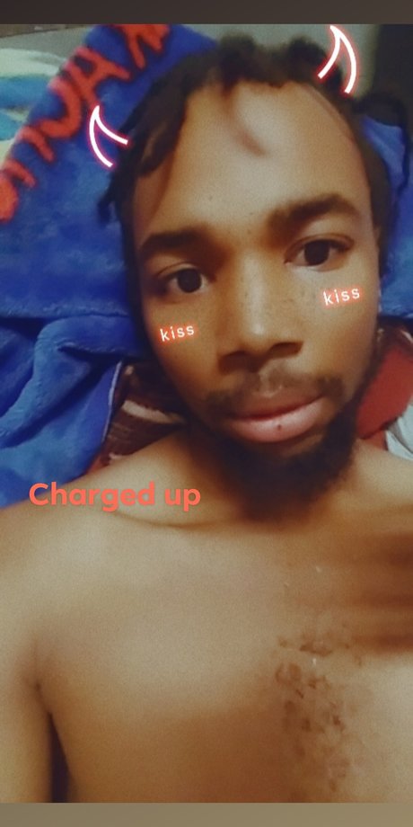 Foto di nudo di fuga di OnlyFans di Rousen