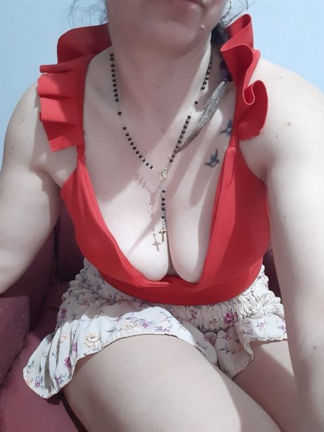 Foto di nudo di fuga di OnlyFans di Elena