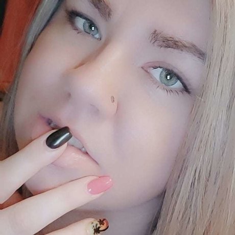 Foto di nudo di fuga di OnlyFans di 