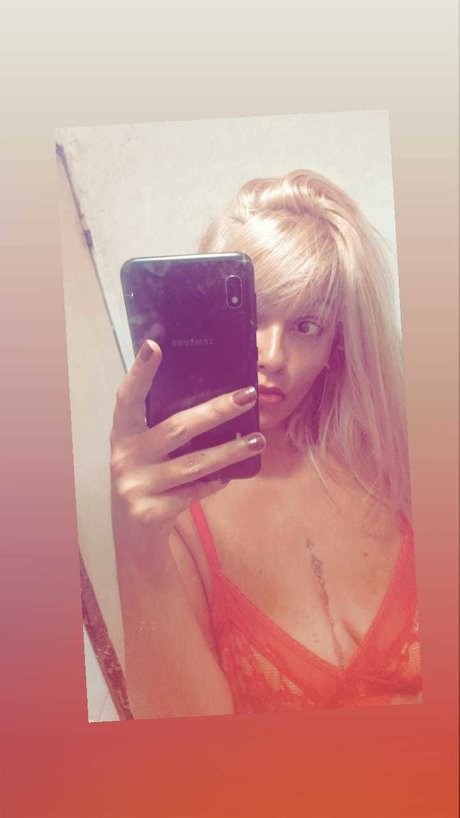Foto di nudo di fuga di OnlyFans di Carla Aguirre