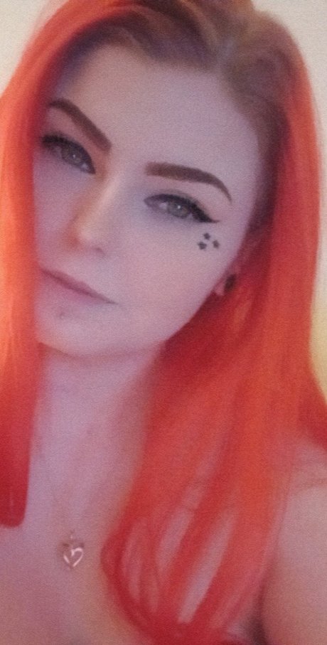 Foto di nudo di fuga di OnlyFans di Kinkyk