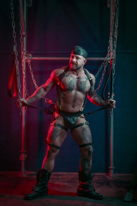 Foto di nudo di fuga di OnlyFans di Dickie James