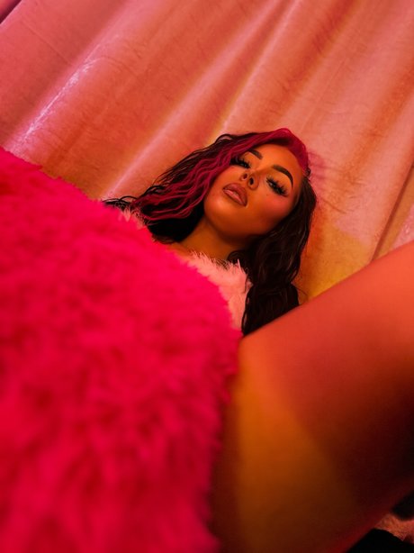 Foto di nudo di fuga di OnlyFans di Pinkie Queen 