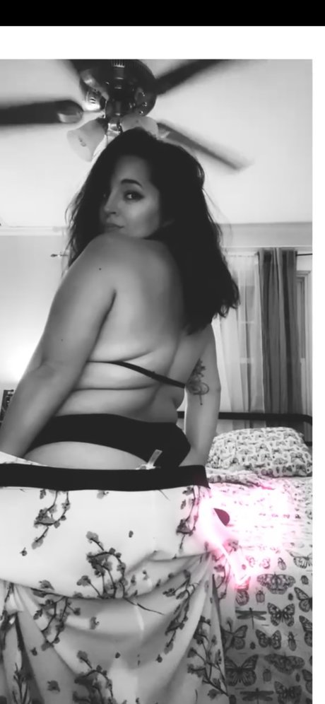 Foto di nudo di fuga di OnlyFans di Miss Riss