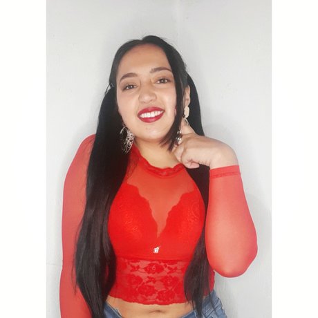 Foto di nudo di fuga di OnlyFans di Elena Clark 